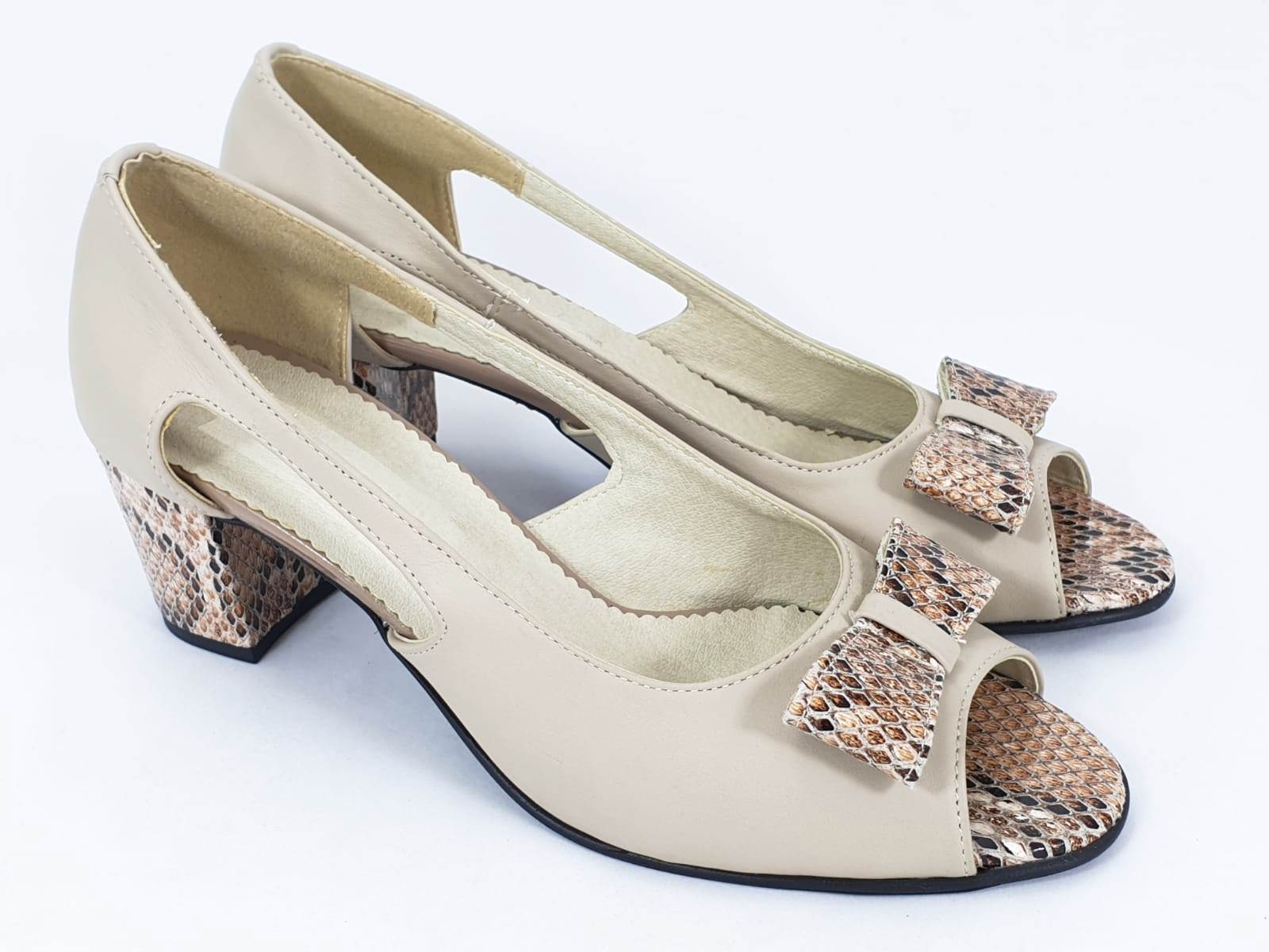 Sandale dama piele bej Ileana biashoes.ro imagine reduceri